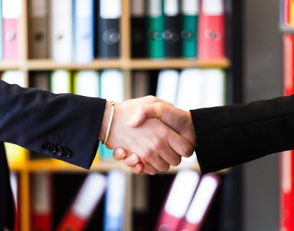 is it haram to shake hands?
