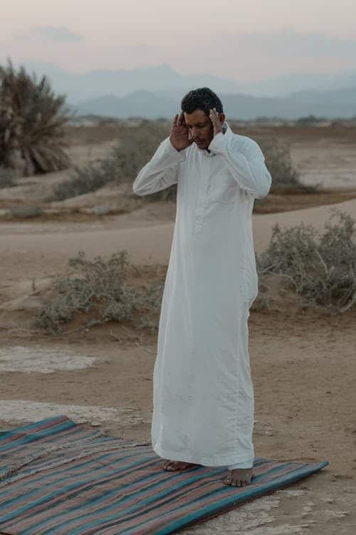 What distance must you travel before you can shorten your salah?